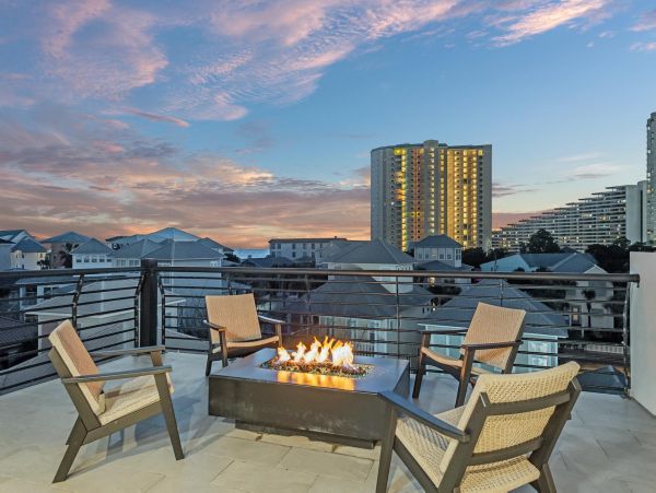 Walk to Beach Vacation Home Sleeps 26 Guests in Miramar Beach