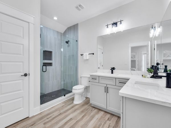 Walk to Beach Vacation Home Sleeps 26 Guests in Miramar Beach