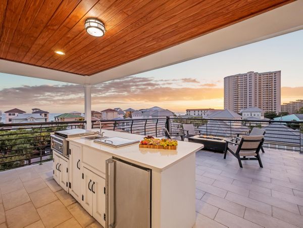 Walk to Beach Vacation Home Sleeps 26 Guests in Miramar Beach
