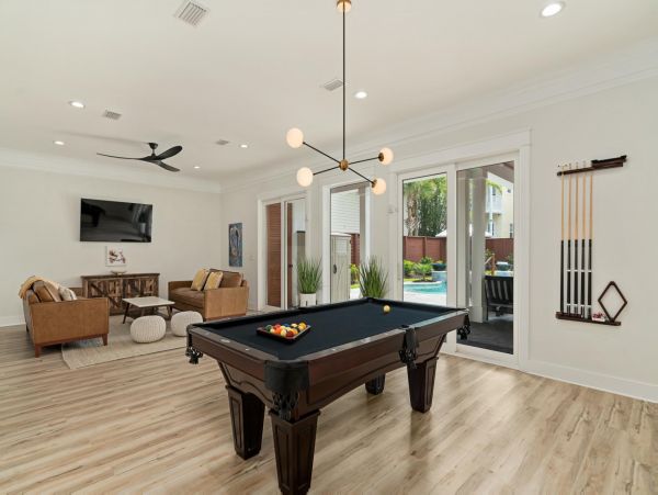 Walk to Beach Vacation Home Sleeps 26 Guests in Miramar Beach
