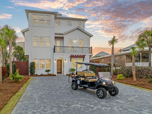 Walk to Beach Vacation Home Sleeps 26 Guests in Miramar Beach