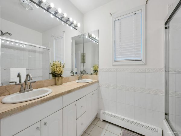 Luxury Escape: Hampton Bays Island Vacation Rental