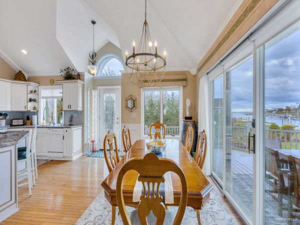 Luxury Escape: Hampton Bays Island Vacation Rental