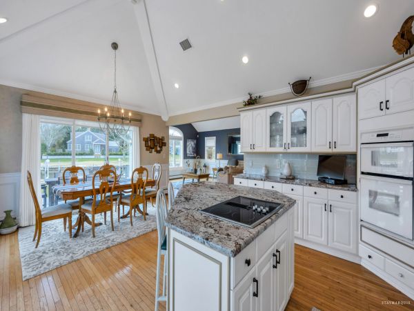 Luxury Escape: Hampton Bays Island Vacation Rental