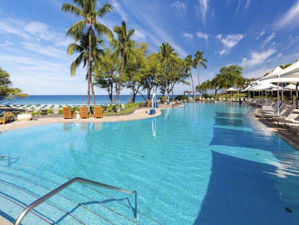 One of the Areas Most Exclusive Villas Steps to Beach