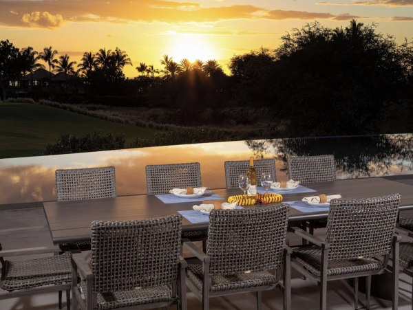 One of the Areas Most Exclusive Villas Steps to Beach