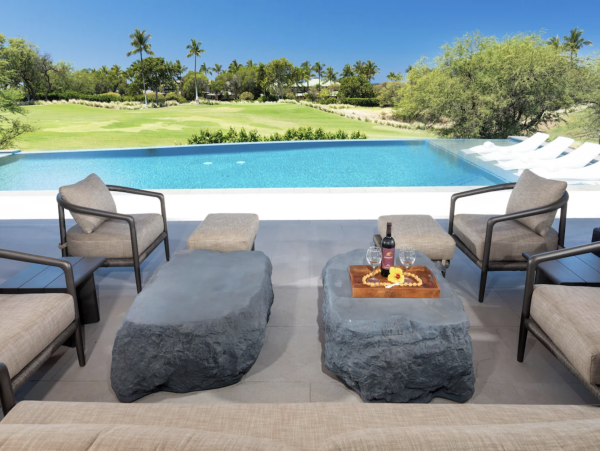 One of the Areas Most Exclusive Villas Steps to Beach