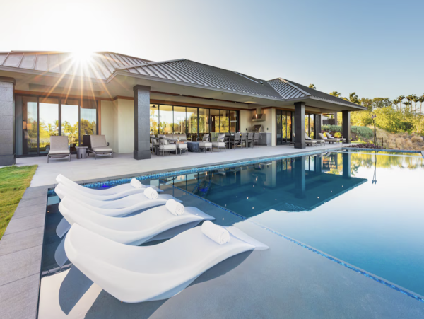 One of the Areas Most Exclusive Villas Steps to Beach
