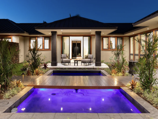 One of the Areas Most Exclusive Villas Steps to Beach