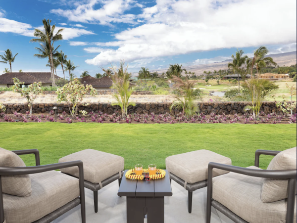 One of the Areas Most Exclusive Villas Steps to Beach