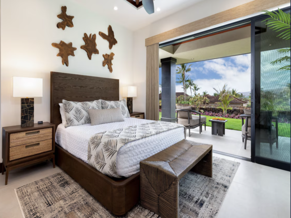 One of the Areas Most Exclusive Villas Steps to Beach