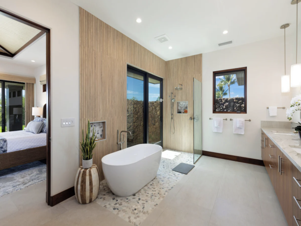 One of the Areas Most Exclusive Villas Steps to Beach