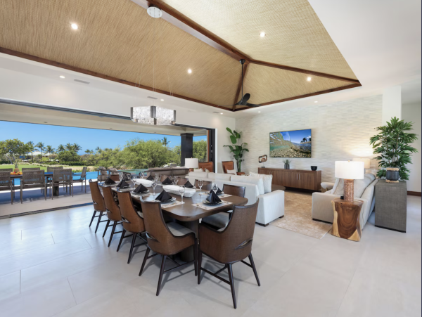 One of the Areas Most Exclusive Villas Steps to Beach