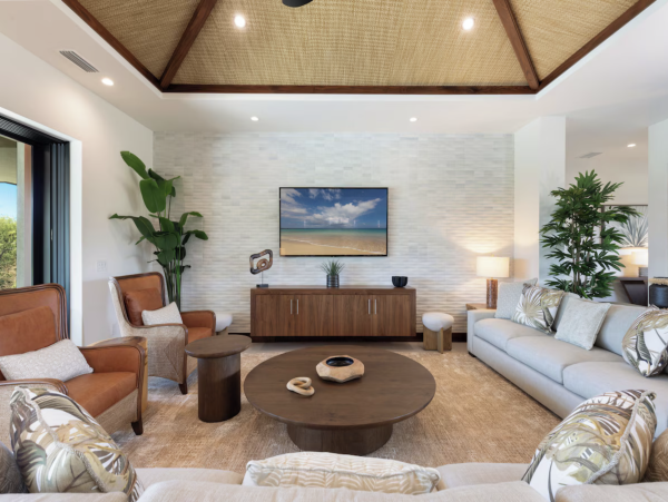One of the Areas Most Exclusive Villas Steps to Beach