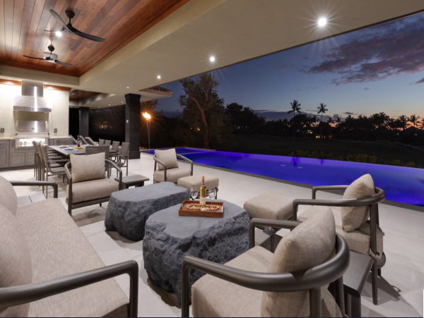 One of the Areas Most Exclusive Villas Steps to Beach