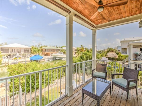 Stunning Sombrero Beach Townhome Canal Front with Pool