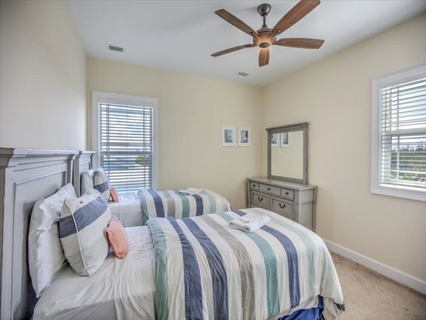 Stunning Sombrero Beach Townhome Canal Front with Pool