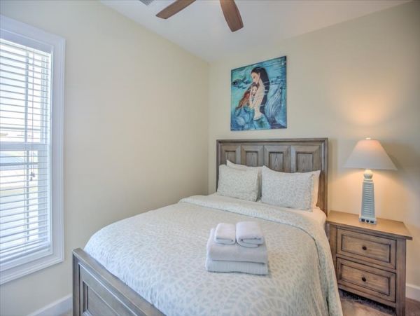 Stunning Sombrero Beach Townhome Canal Front with Pool