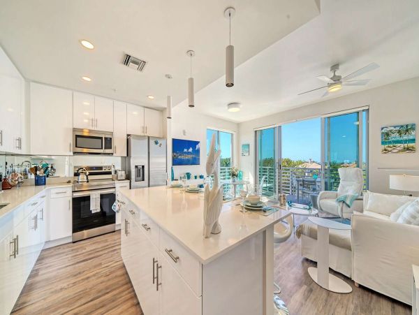 Spacious Sarasota Vacation Rental: Terrace Oasis