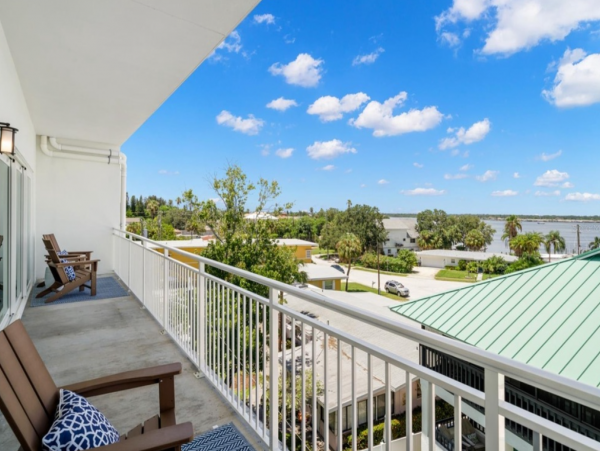 Walk to Beach Madeira Beach Vacation Condo Sleeps 8 Guests