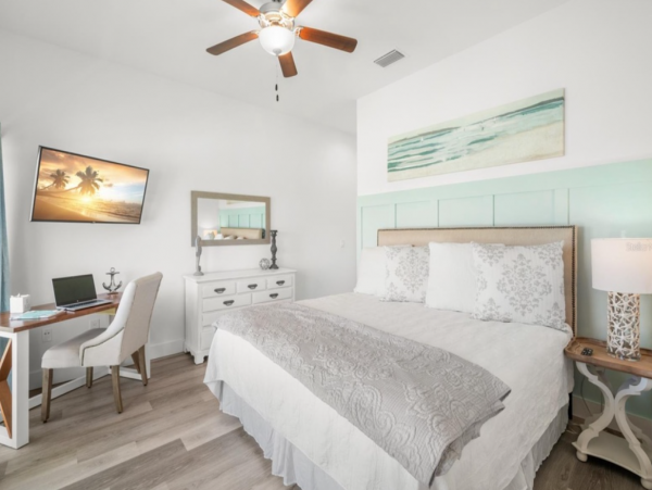 Walk to Beach Madeira Beach Vacation Condo Sleeps 8 Guests