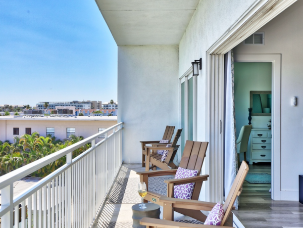 Walk to Beach Madeira Beach Vacation Condo Sleeps 8 Guests