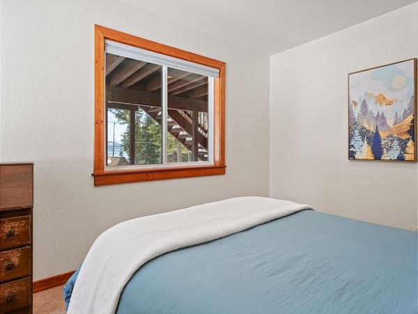 Lake Tahoe North Shore Vacation Home Sleeps Six Guests