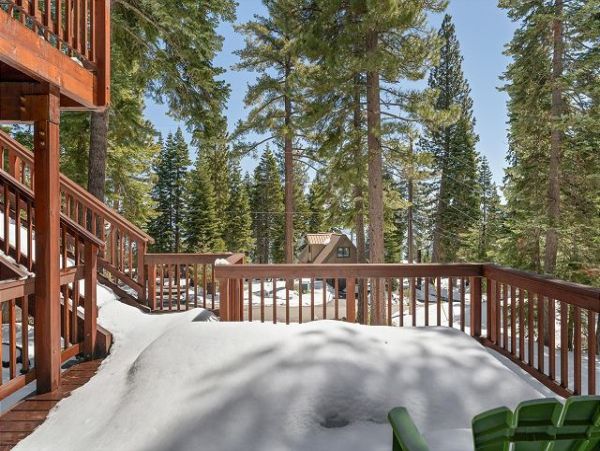 Lake Tahoe North Shore Vacation Home Sleeps Six Guests
