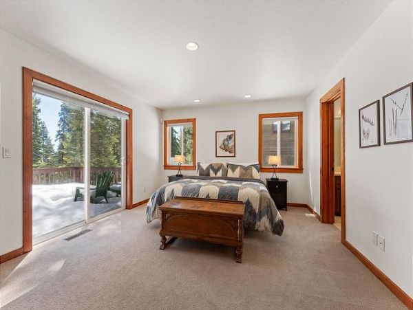 Lake Tahoe North Shore Vacation Home Sleeps Six Guests
