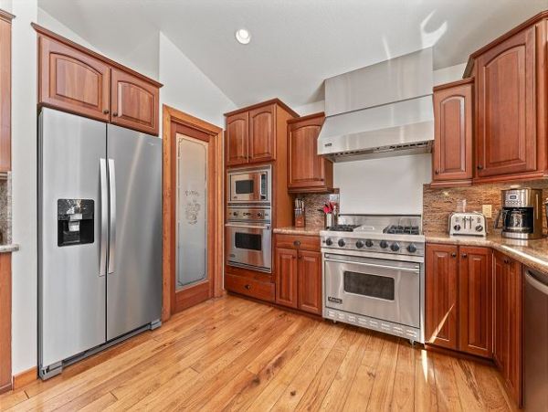 Lake Tahoe North Shore Vacation Home Sleeps Six Guests