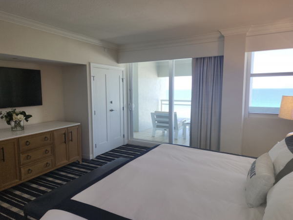 Direct Beach Front Luxury Longboat Key Vacation Condo