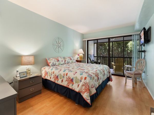 Two Bedroom Cozy Vacation Rental in Holmes Beach