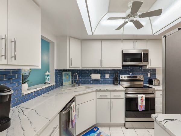 Two Bedroom Cozy Vacation Rental in Holmes Beach