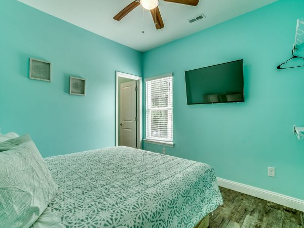 Walk to Beach Vacation Home Sleeps 36 Guests in Myrtle Beach