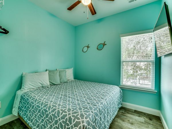 Walk to Beach Vacation Home Sleeps 36 Guests in Myrtle Beach