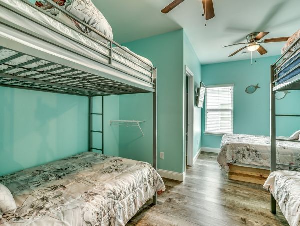 Walk to Beach Vacation Home Sleeps 36 Guests in Myrtle Beach
