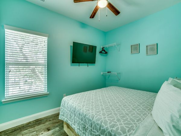 Walk to Beach Vacation Home Sleeps 36 Guests in Myrtle Beach