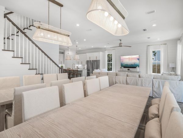 Santa Rosa Beach Vacation Home Sleeps 18 Guests Walk to Beach