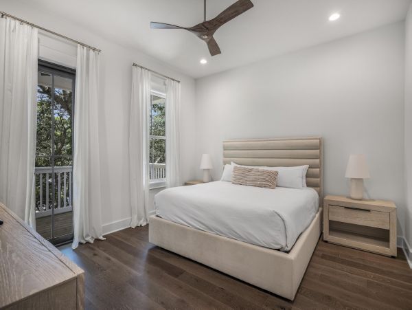 Santa Rosa Beach Vacation Home Sleeps 18 Guests Walk to Beach