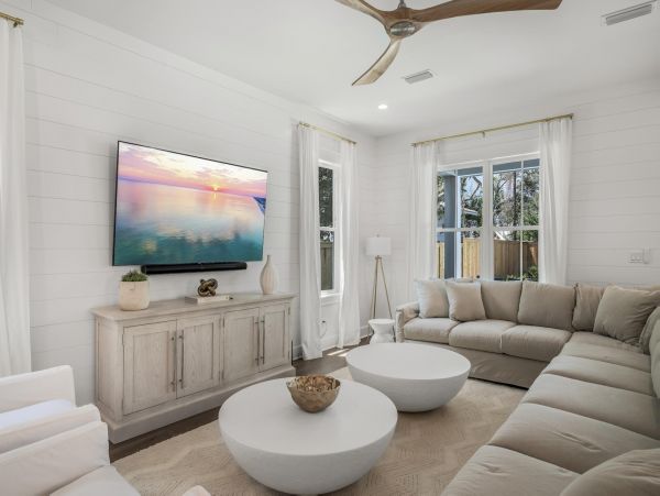 Santa Rosa Beach Vacation Home Sleeps 18 Guests Walk to Beach