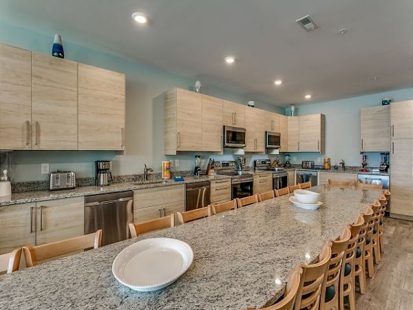 North Myrtle Beach Gorgeous 2 Adjoining Homes 14 Bdr Sleeps 50 Guests