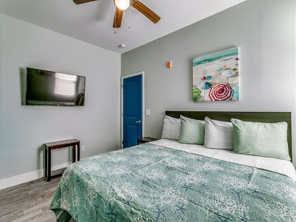 North Myrtle Beach Gorgeous 2 Adjoining Homes 14 Bdr Sleeps 50 Guests