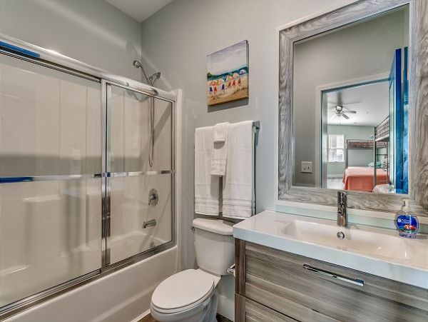 North Myrtle Beach Gorgeous 2 Adjoining Homes 14 Bdr Sleeps 50 Guests