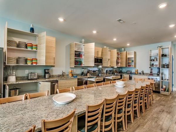 North Myrtle Beach Gorgeous 2 Adjoining Homes 14 Bdr Sleeps 50 Guests
