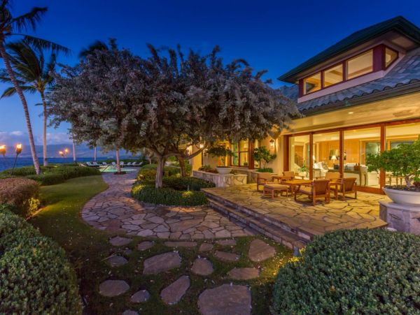 Hawaii Luxury Vacation Rental - Kohala Coast Oceanfront Home