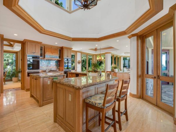 Hawaii Luxury Vacation Rental - Kohala Coast Oceanfront Home