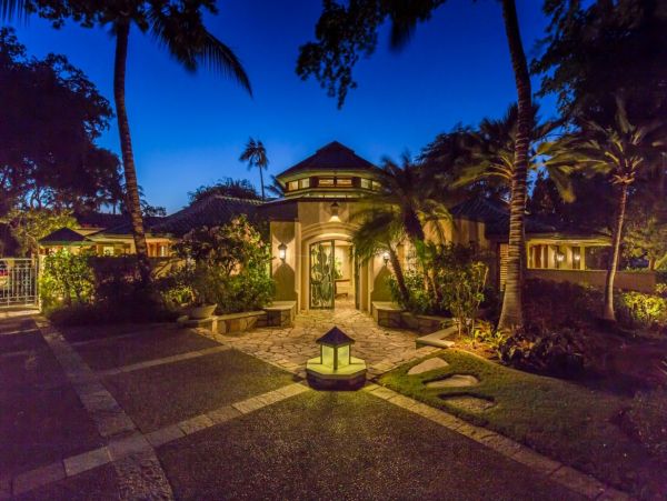 Hawaii Luxury Vacation Rental - Kohala Coast Oceanfront Home