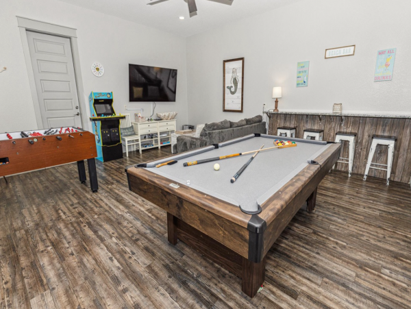 Spacious Home in Miramar Beach with 4 Bedrooms
