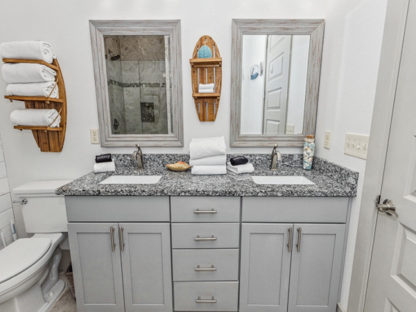 Spacious Home in Miramar Beach with 4 Bedrooms