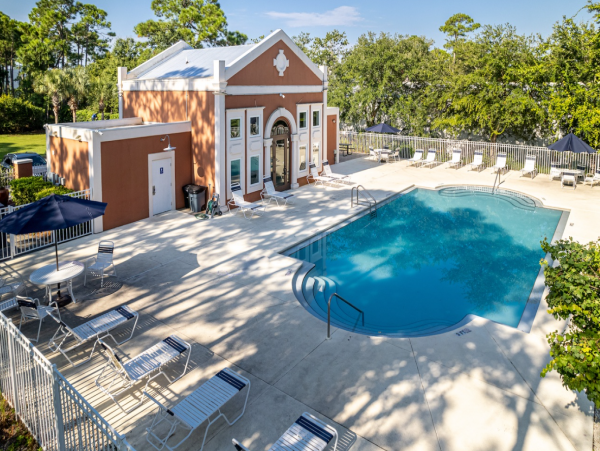 Spacious Home in Miramar Beach with 4 Bedrooms